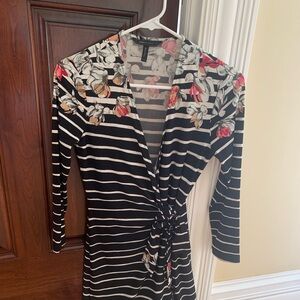 BCBG wrap dress. Striped with floral accents on top and bottom. 🌺